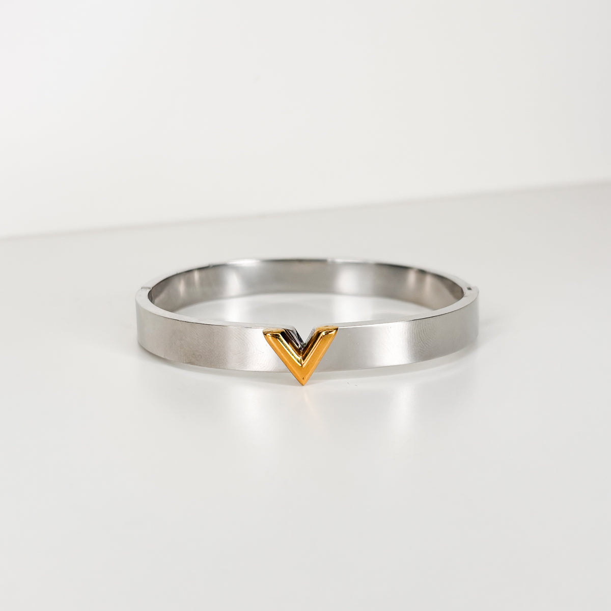 Two Tone Bangle.