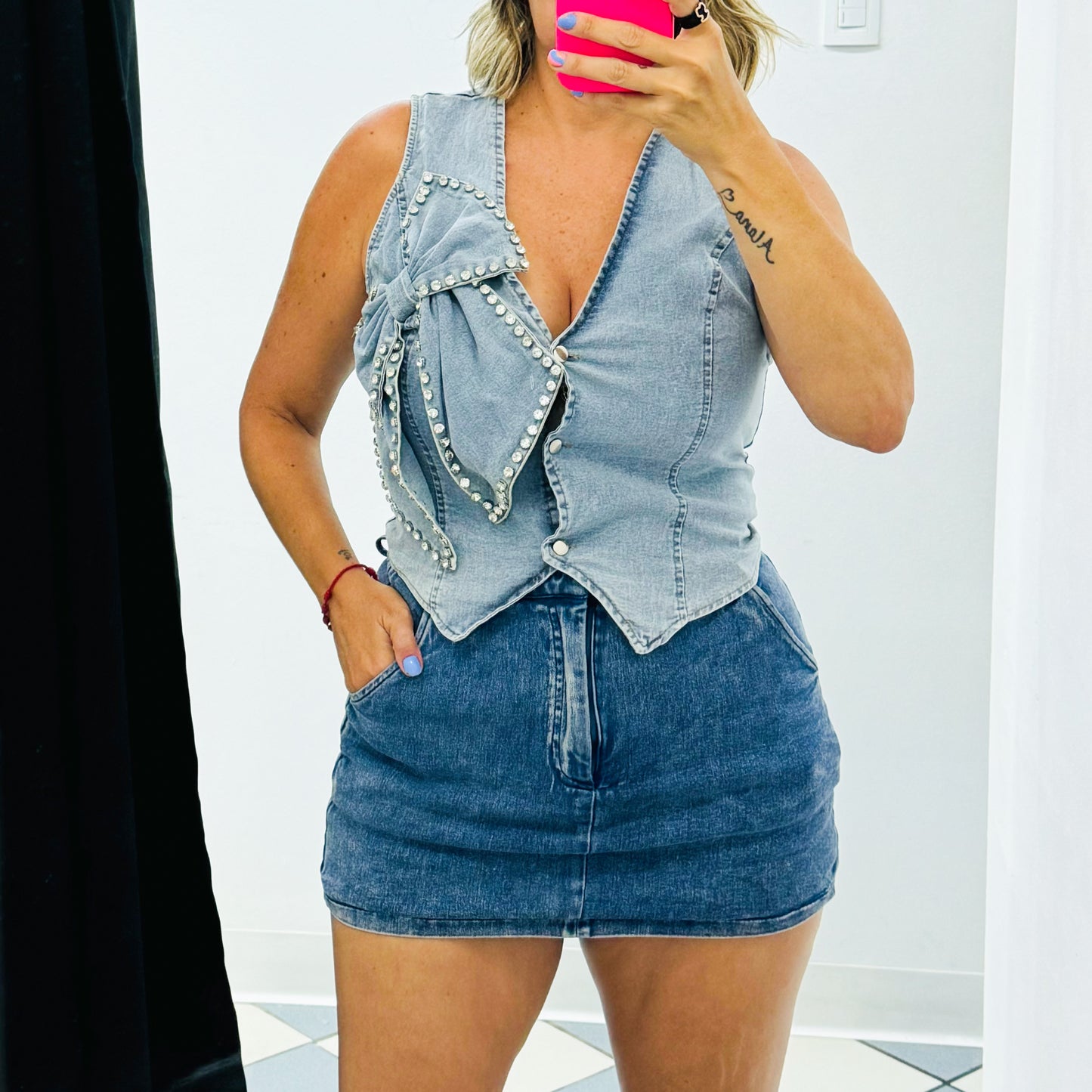Denim vest 🚨