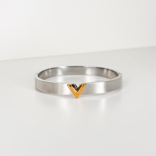 Two Tone Bangle.