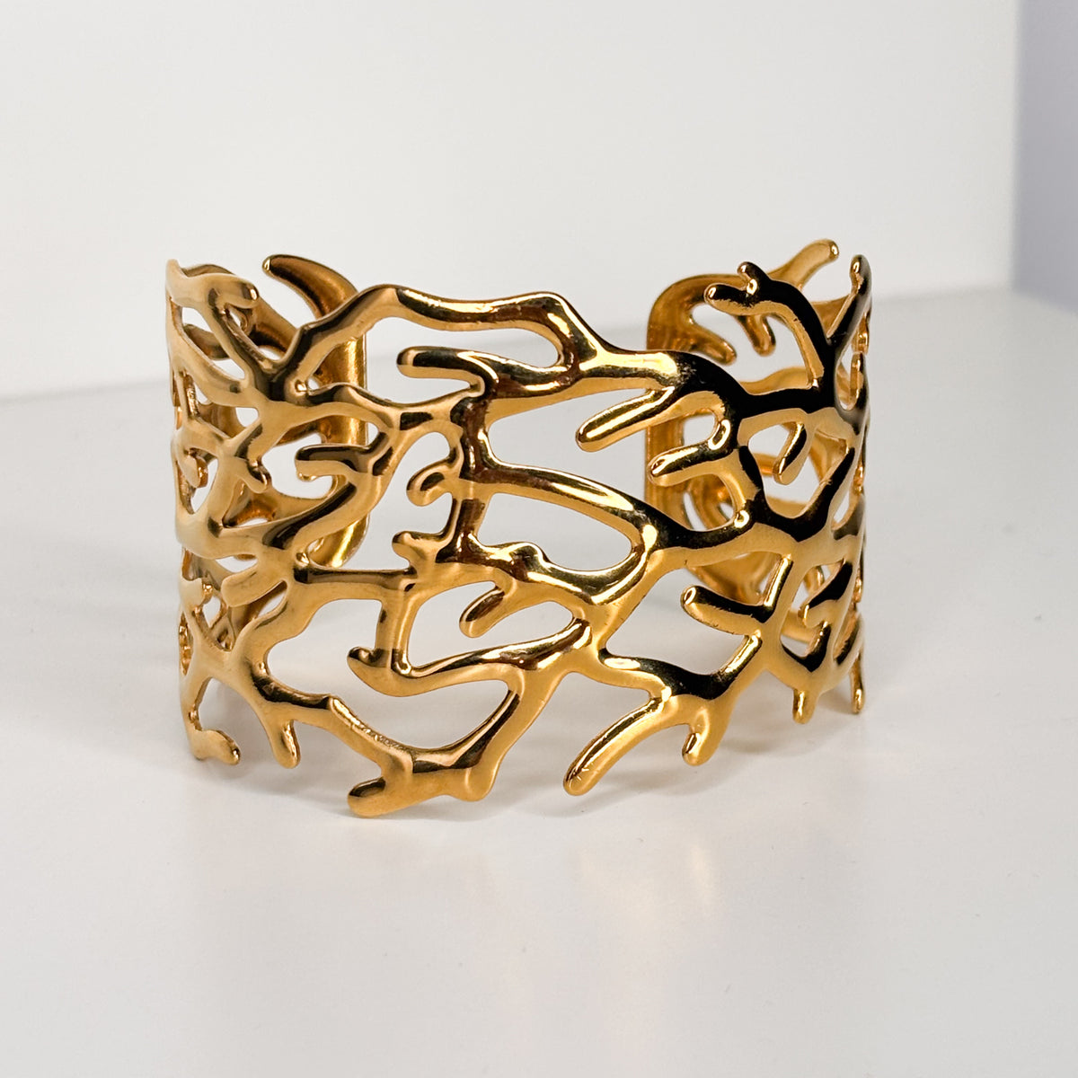 Roots Cuff