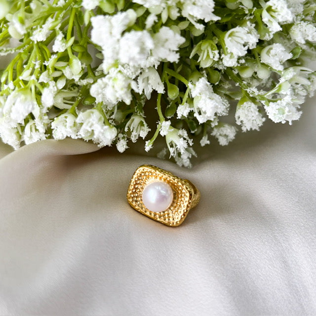 Pearl Ring